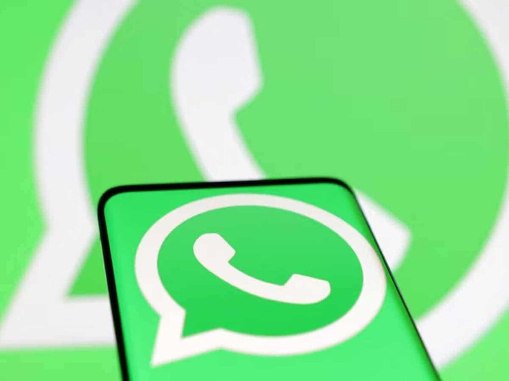 WhatsApp का धांसू Update: अब Status Updates को ऐसे देखेंगे कि आप कहेंगे वाह! WhatsApp का धांसू Update: अब Status Updates को ऐसे देखेंगे कि आप कहेंगे वाह!