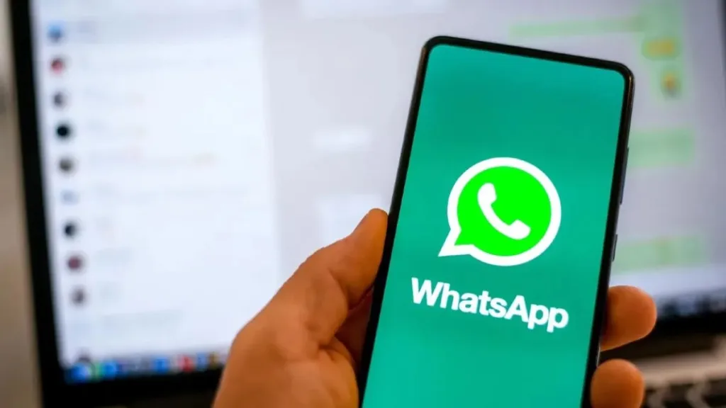 Android वालों का घमंड टूटेगा: WhatsApp ने iPhone के लिए लॉन्च किया वह फीचर जिसका इंतजार 5 साल से था, अब डुअल चैट्स होंगी सुपर ईज़ी!